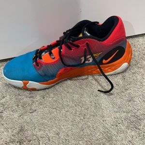 Only worn a couple times indoors so still in great condition